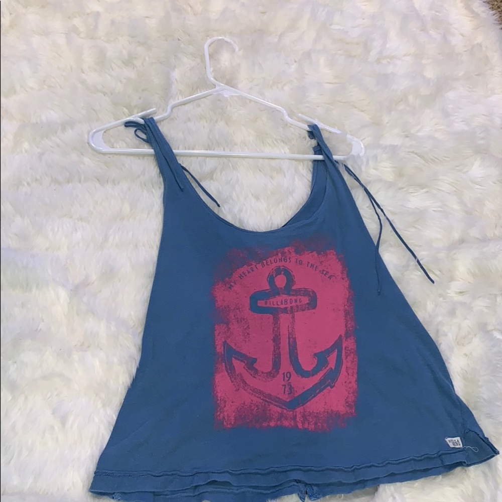 blue tank top